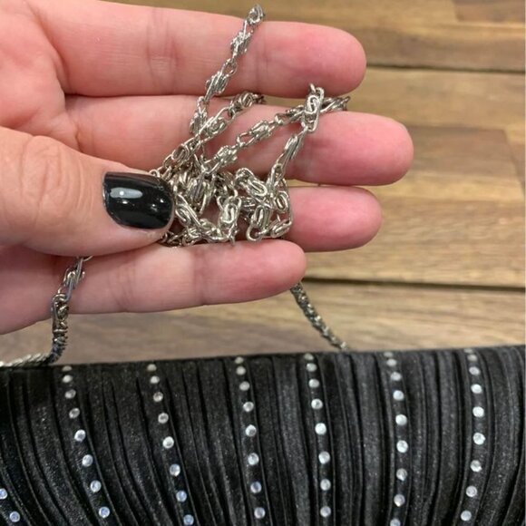 WOMAN’S rhinestone black satin clutch purse. Chain strap. Holds a lot. - Picture 5 of 8